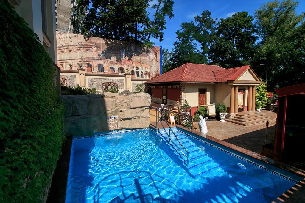 Palac Saturna Czeladz Ngoại thất bức ảnh